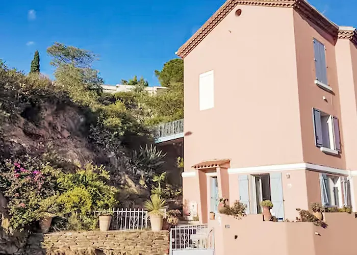 Les Agaves By Interhome Le Lavandou